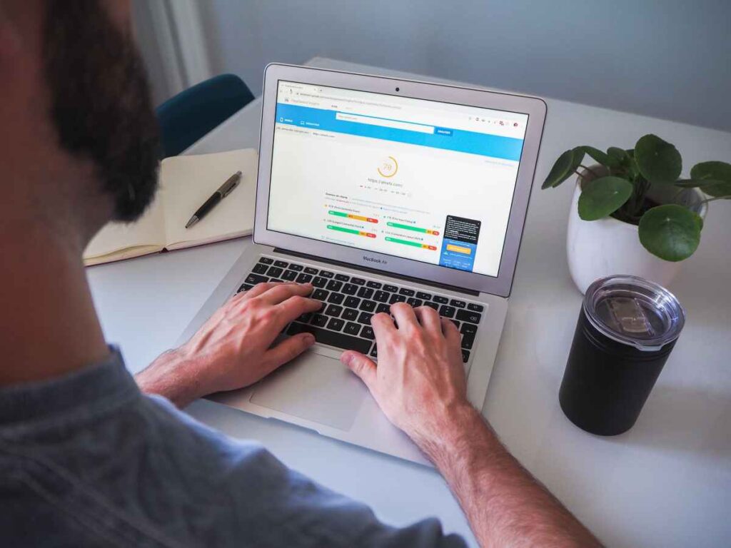SEO gratis e a pagamento